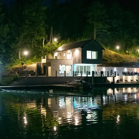 Happyland Villa, 빌라 Jablanica