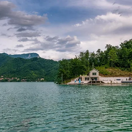 Happyland Villa, * Jablanica
