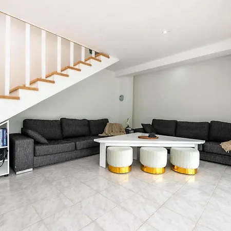 Happyland Villa,
