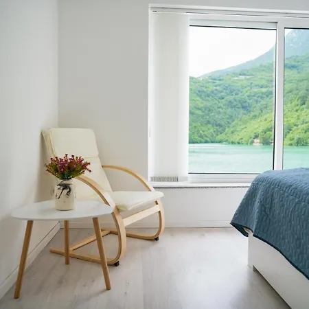 Happyland Villa,