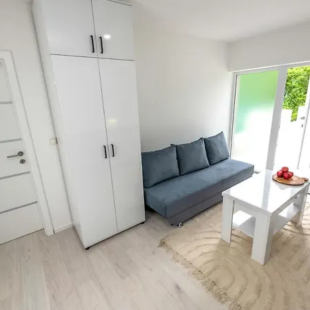 Happyland Villa, Jablanica