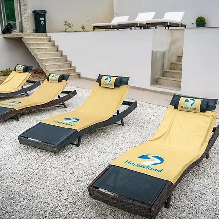 Happyland Villa, Villa Jablanica