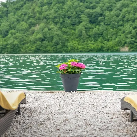 Happyland Villa, Villa Jablanica