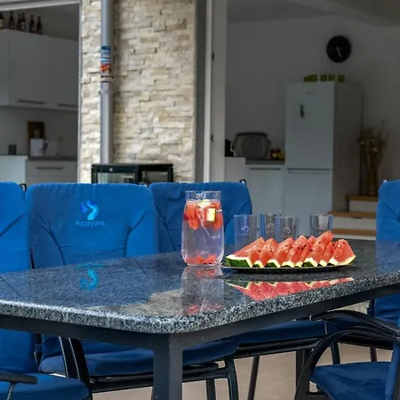 Happyland Villa, *